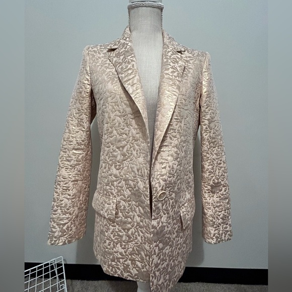 Zara Jackets & Blazers - ZARA JACQUARD Metallic Rose Gold Blazer
